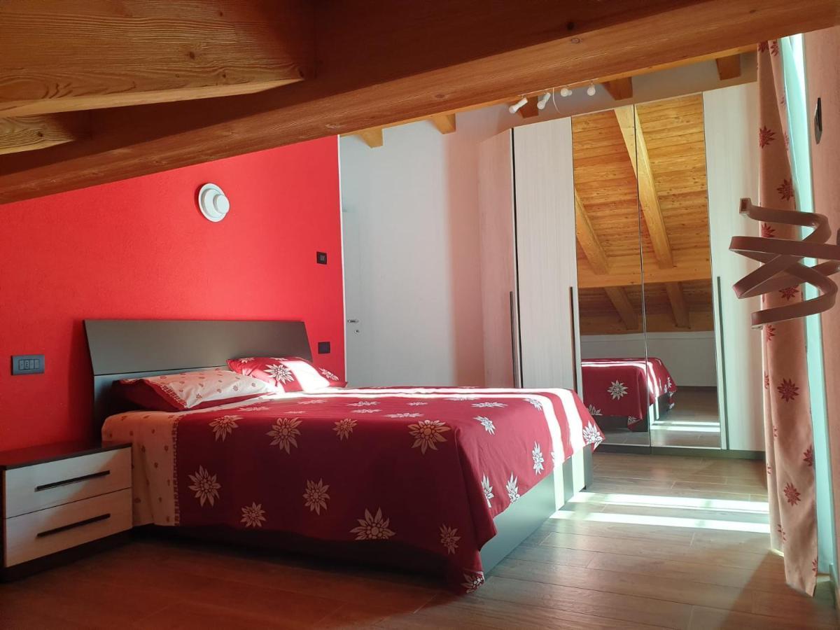 Casa Vacanza Lo Nano Fenis Exterior photo